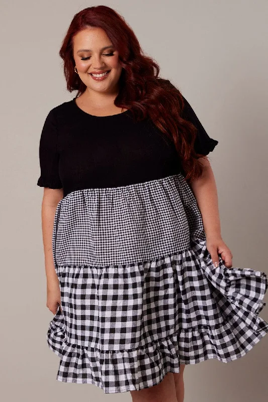 Monochrome stylish dress-Black Check Smock Dress Short Sleeve Tiered