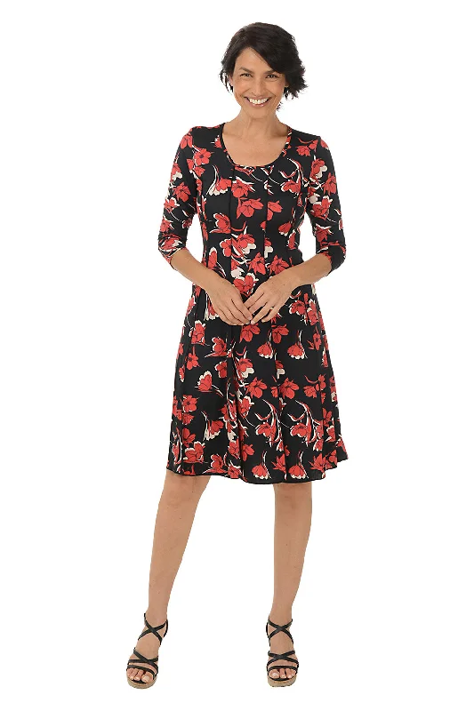 Romantic lace dress-Red Poppies Seamed 3/4 Sleeve Dress