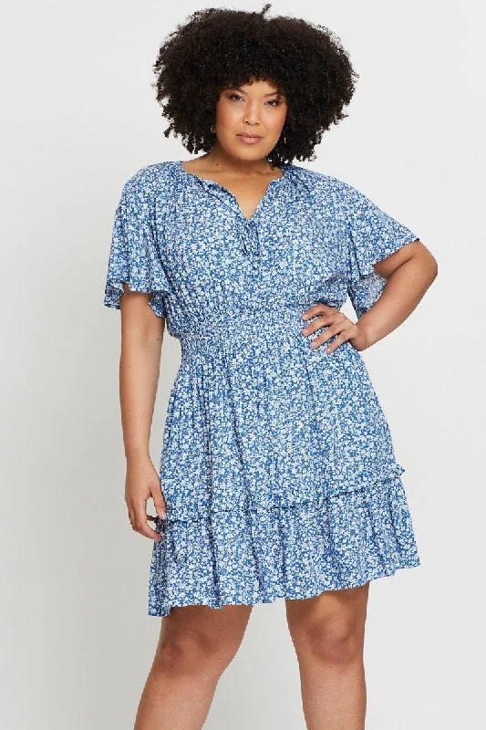 Pleated work dress-Ditsy Print Skater Dress V-neck Short Sleeve Tie