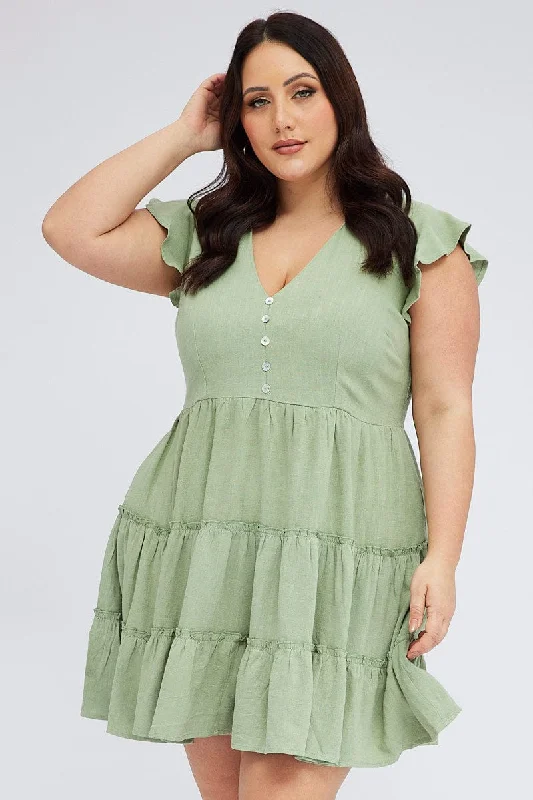 V-neck picnic dress-Green Fit And Flare Dress Short Sleeve Tiered