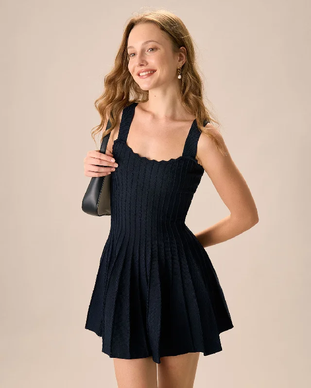 Minimalist sleek dress-Women's Navy Knitted Sweater Dress