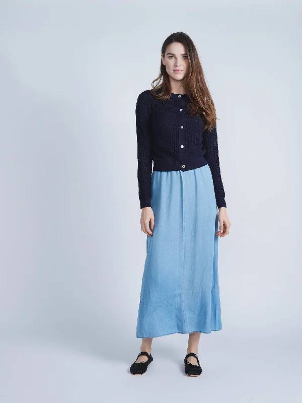 Back-slit formal skirt-Ginger Light Denim Maxi Skirt SB4CPT5105DS