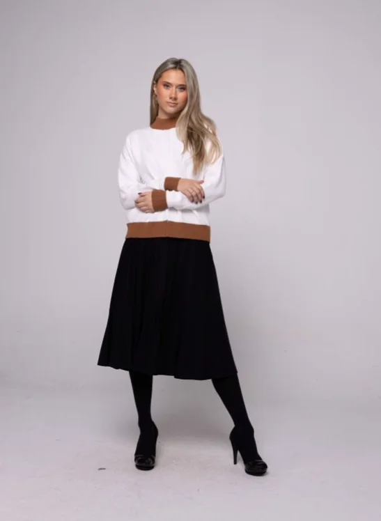 Asymmetrical boho skirt-Ivee Black Small Pleat Skirt 25" 23549