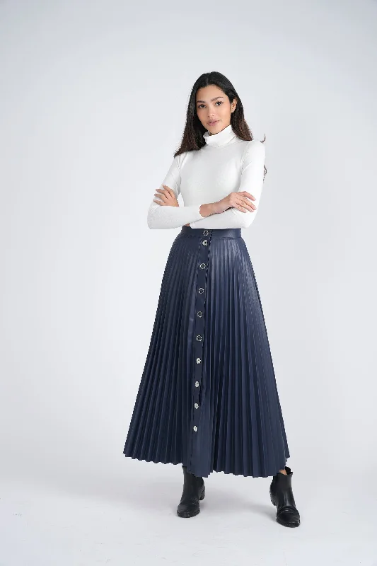 Wool cozy skirt-Maxmrkt Navy Leather Pleated Skirt DW3M8489C