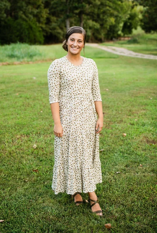 Pink blush skirt-Size XL Cotton Vintage Blooms Tiered Nursing Friendly Midi Dress with Short Sleeves